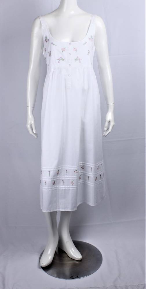 Alice & Lily sleeveles  nightie w embroidered floral bodice and hem white STYLE :AL/ND-432
